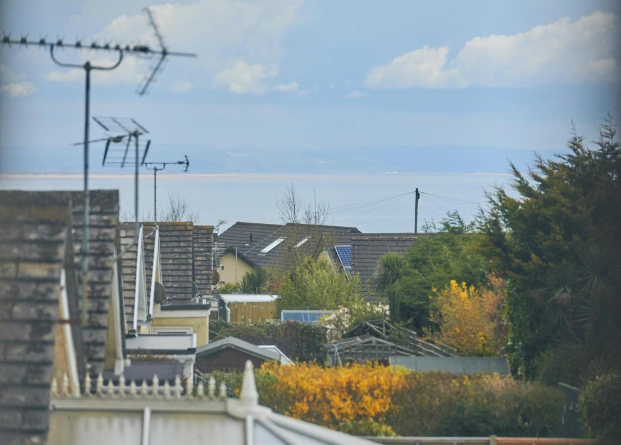 Ser Ar Y Bryn- Lovely Family Home With Garden, Walk To The Village And Beach サンダースフット エクステリア 写真