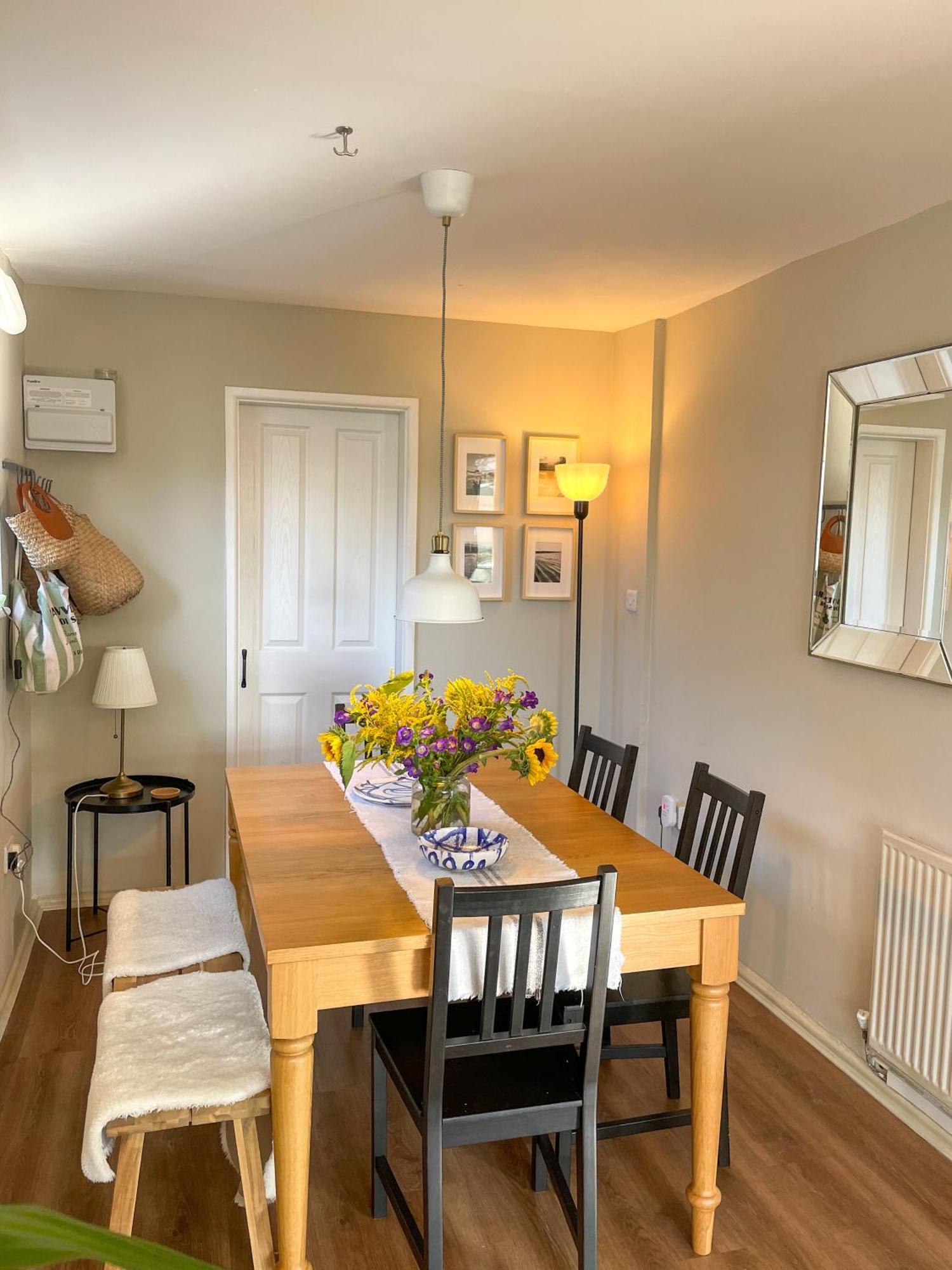 Ser Ar Y Bryn- Lovely Family Home With Garden, Walk To The Village And Beach サンダースフット エクステリア 写真